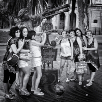 Italian Women with Galileo, Barcelona, 2014